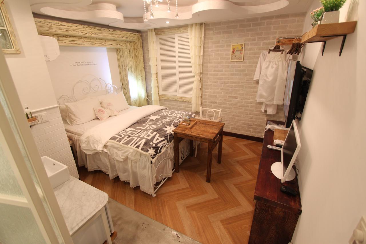 February Hotel Hwanggeum แทกู ภายนอก รูปภาพ