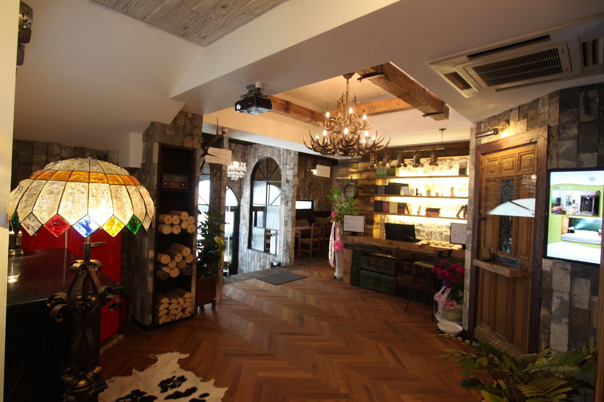 February Hotel Hwanggeum แทกู ภายนอก รูปภาพ
